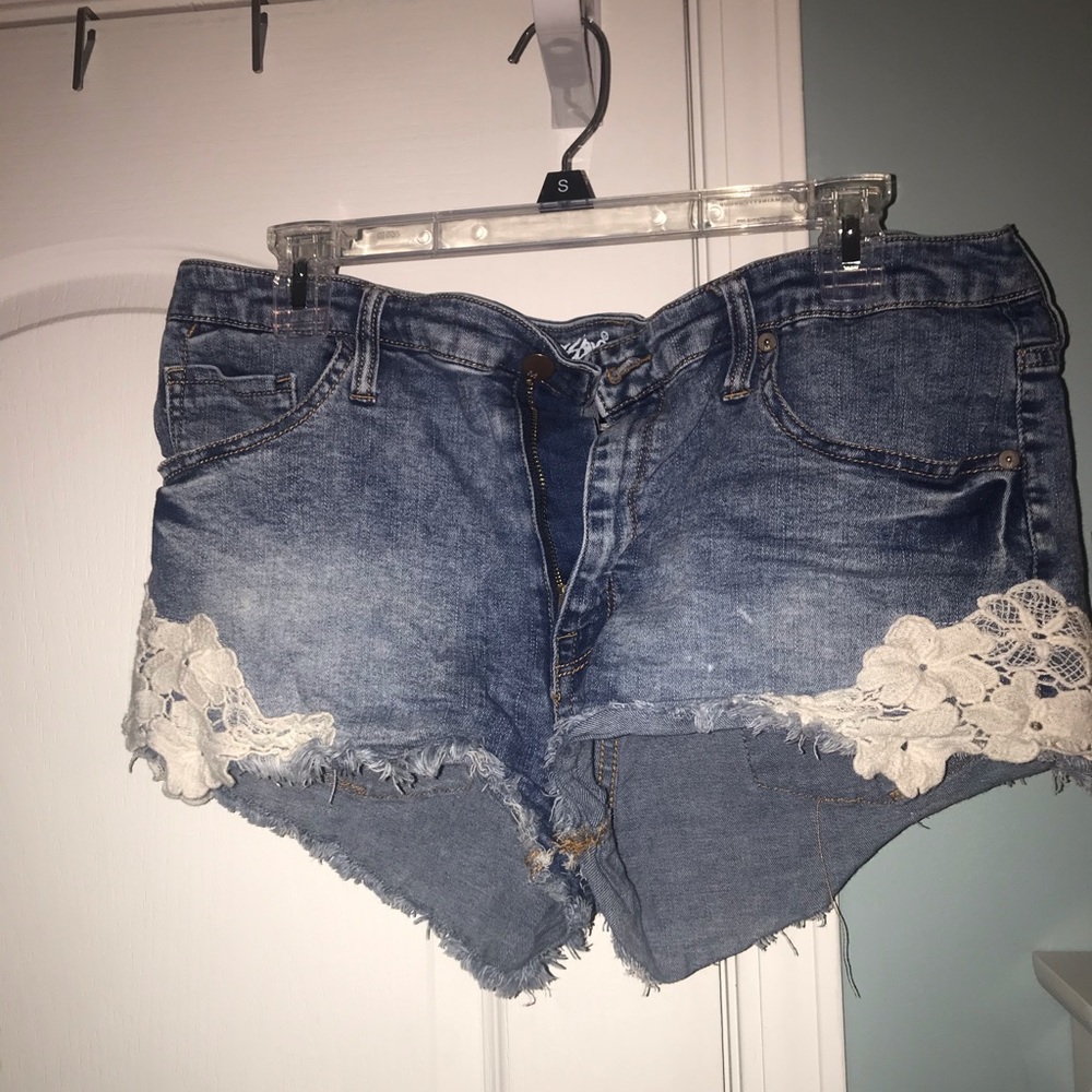 floral bottom jean shorts